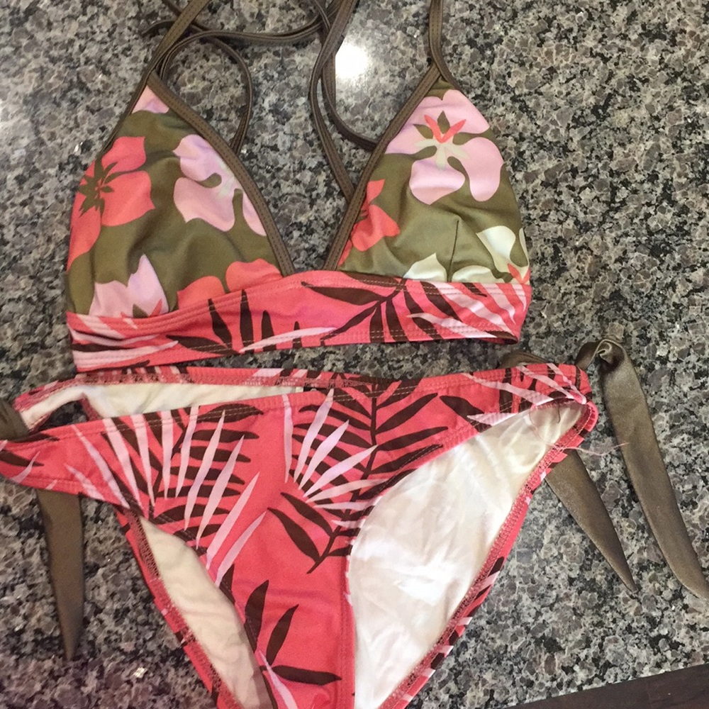 Guess Strappy Bikini